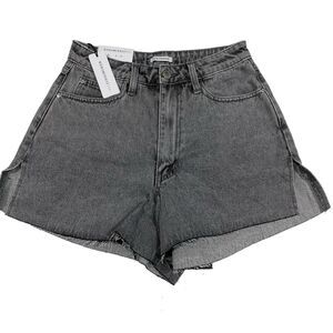 WE WORE WHAT Washed Gray Boyfriend Short Women 24 Festival Boho Revolve NWT